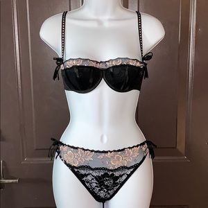 Ravage Lace Bra & Panty Set---SOLD